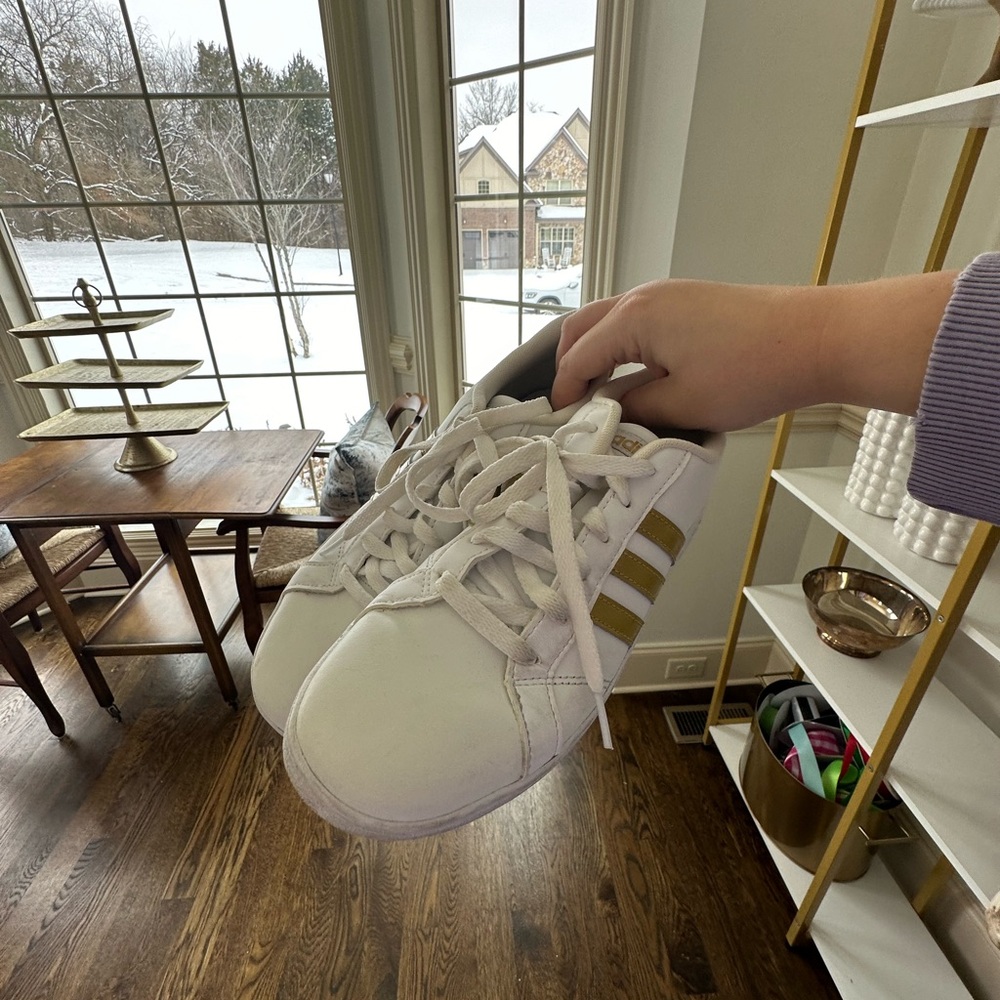 adidas gold superstars